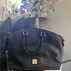 Do obey & Burke navy blue satchel